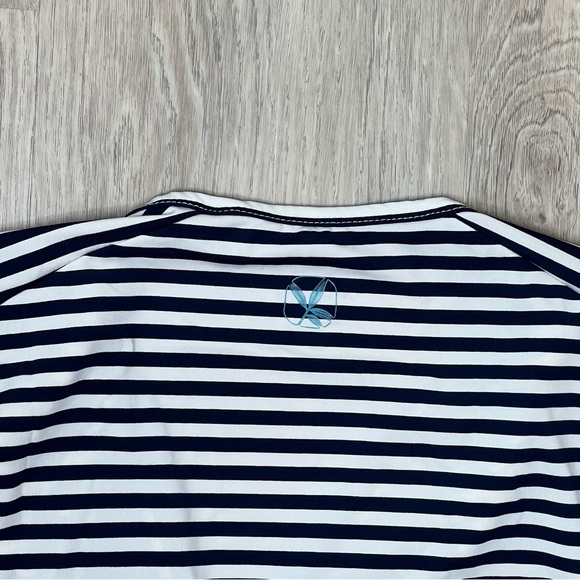 Carve Designs Dawson Striped Half Zip Rashguard With Shirred Sides - Picture 8 of 9